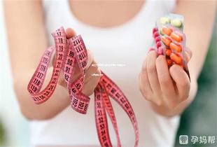 月经不调喝玫瑰花茶好吗？来月经可以喝白茶吗？