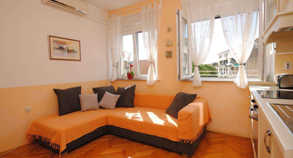 乌克兰彼奥和玛丽塔医院那个更好